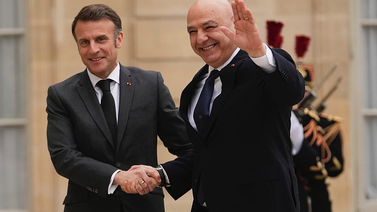 Liban : Macron réunit le roi de Jordanie et le président Aoun pour sauver l'armée